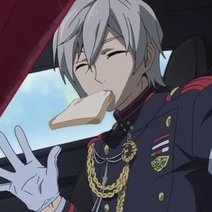 Meet your Posher, Crystal